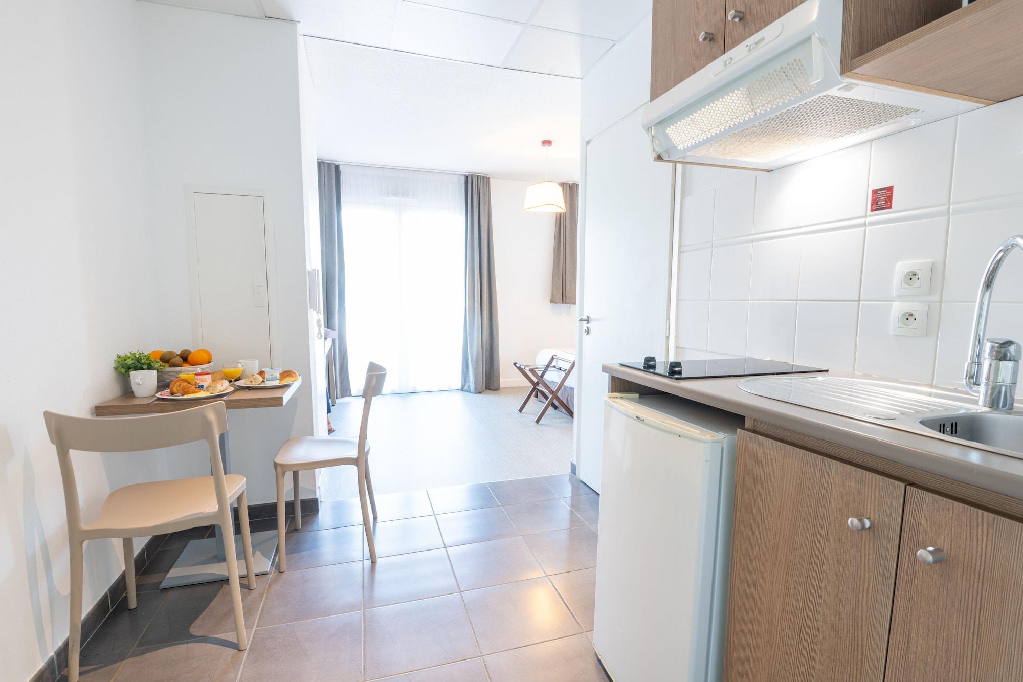 Zenitude Hotel-Residences Cannes Mandelieu Confort Ngoại thất bức ảnh