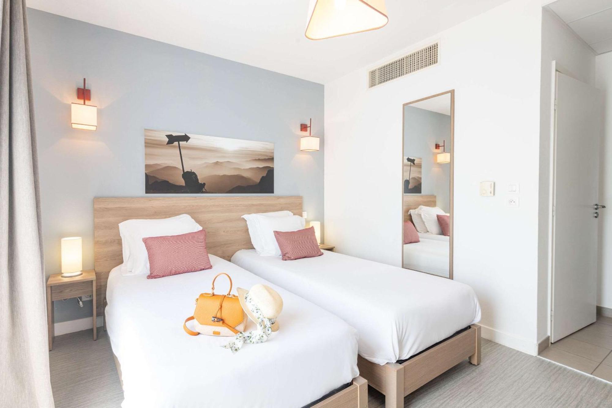 Zenitude Hotel-Residences Cannes Mandelieu Confort Ngoại thất bức ảnh